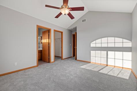 2247 Stoughton Drive Aurora IL 60502