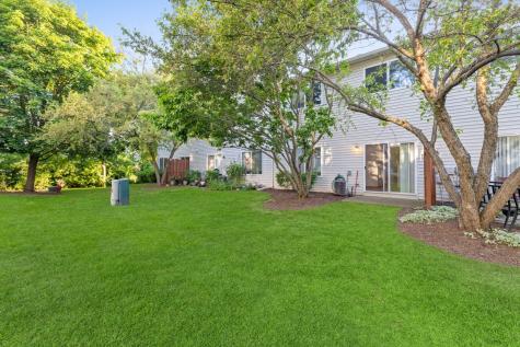 2247 Stoughton Drive Aurora IL 60502