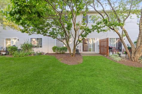 2247 Stoughton Drive Aurora IL 60502