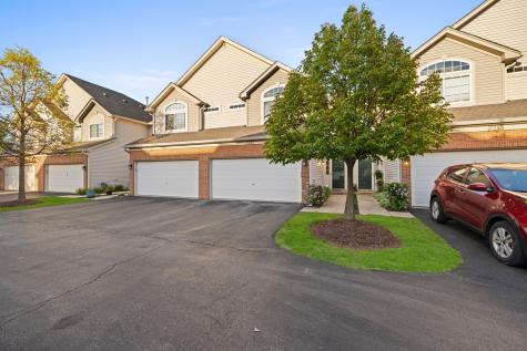 2247 Stoughton Drive Aurora IL 60502