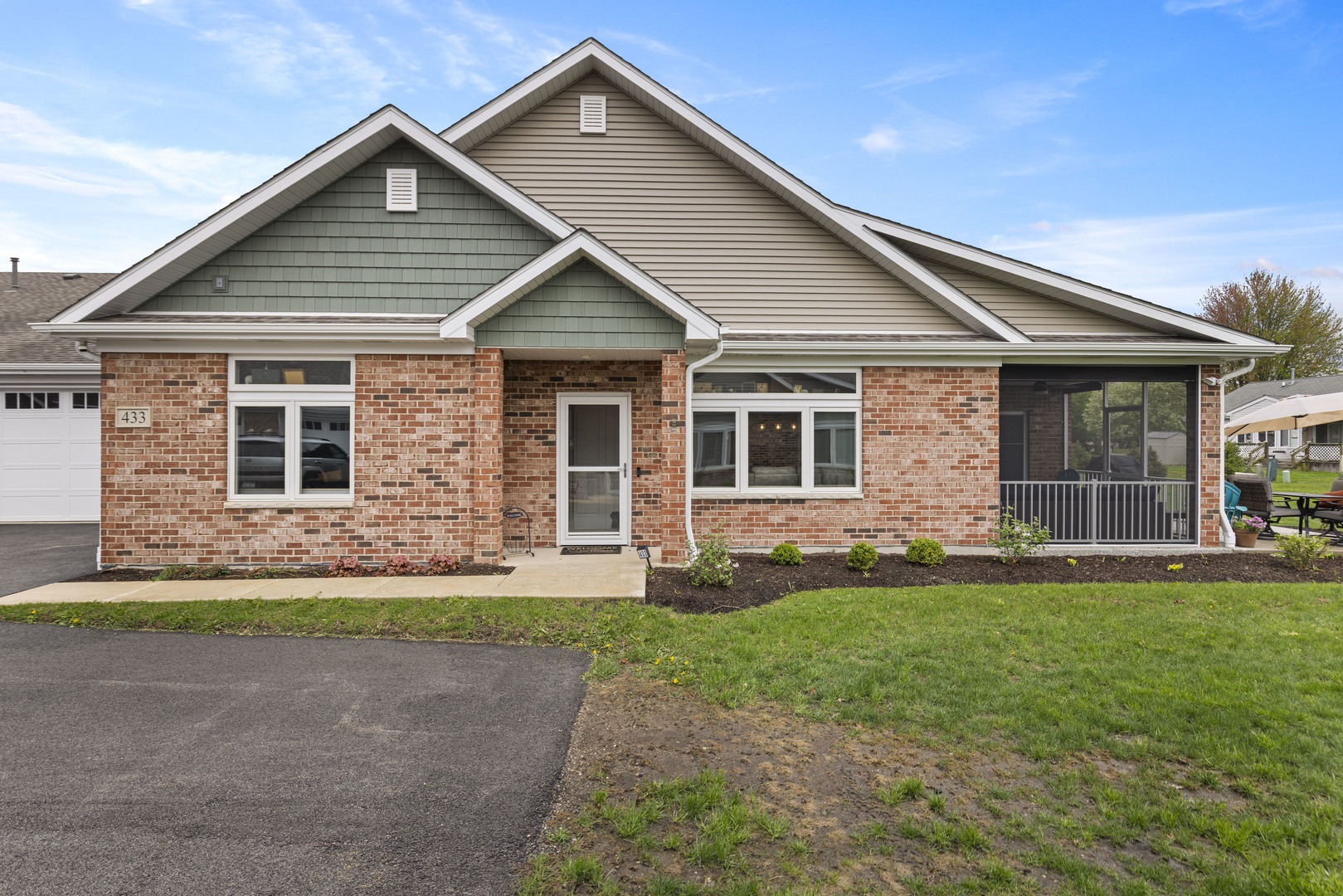 433 Stearn Drive Genoa IL 60135