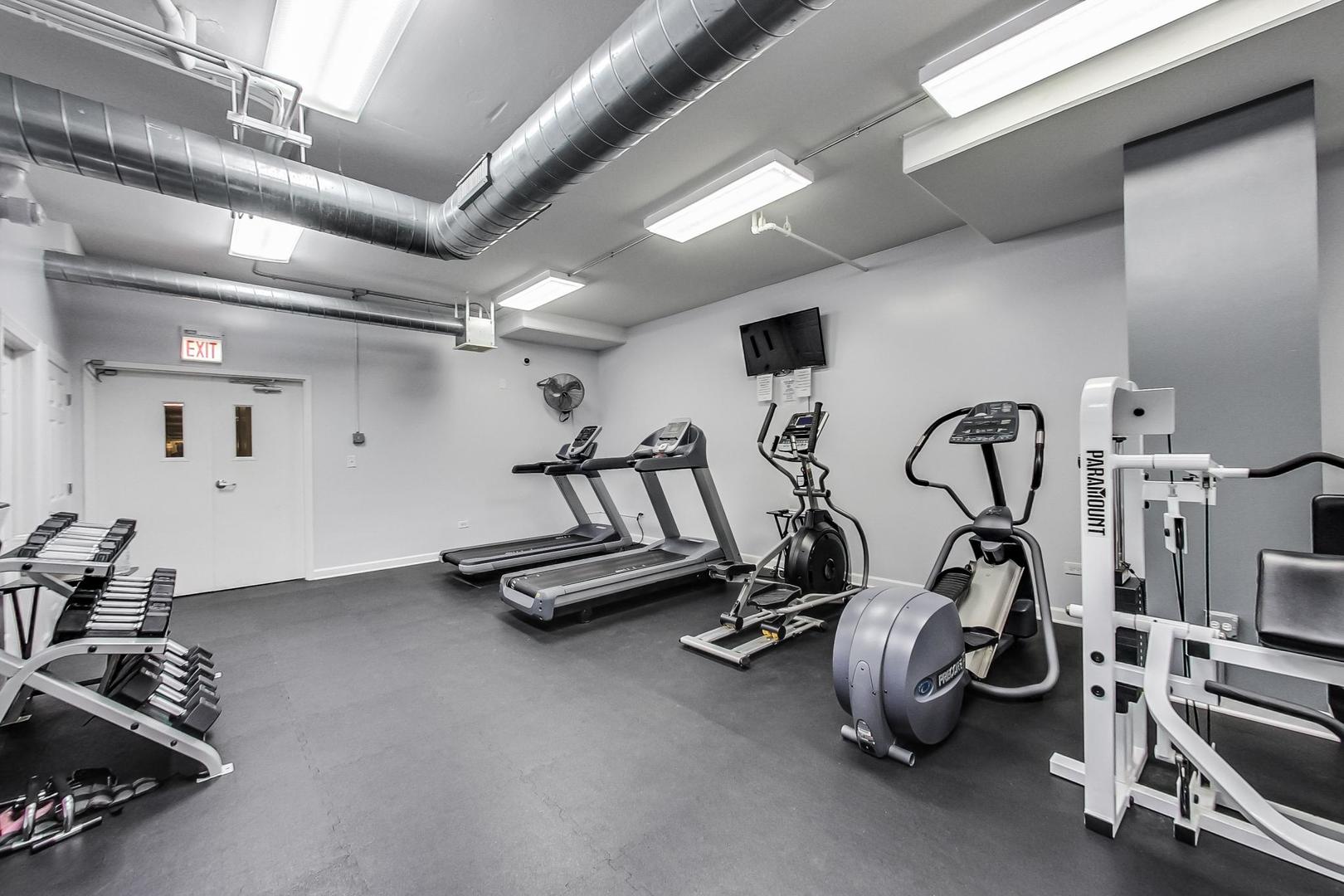 3125 West Fullerton Avenue Chicago IL 60647