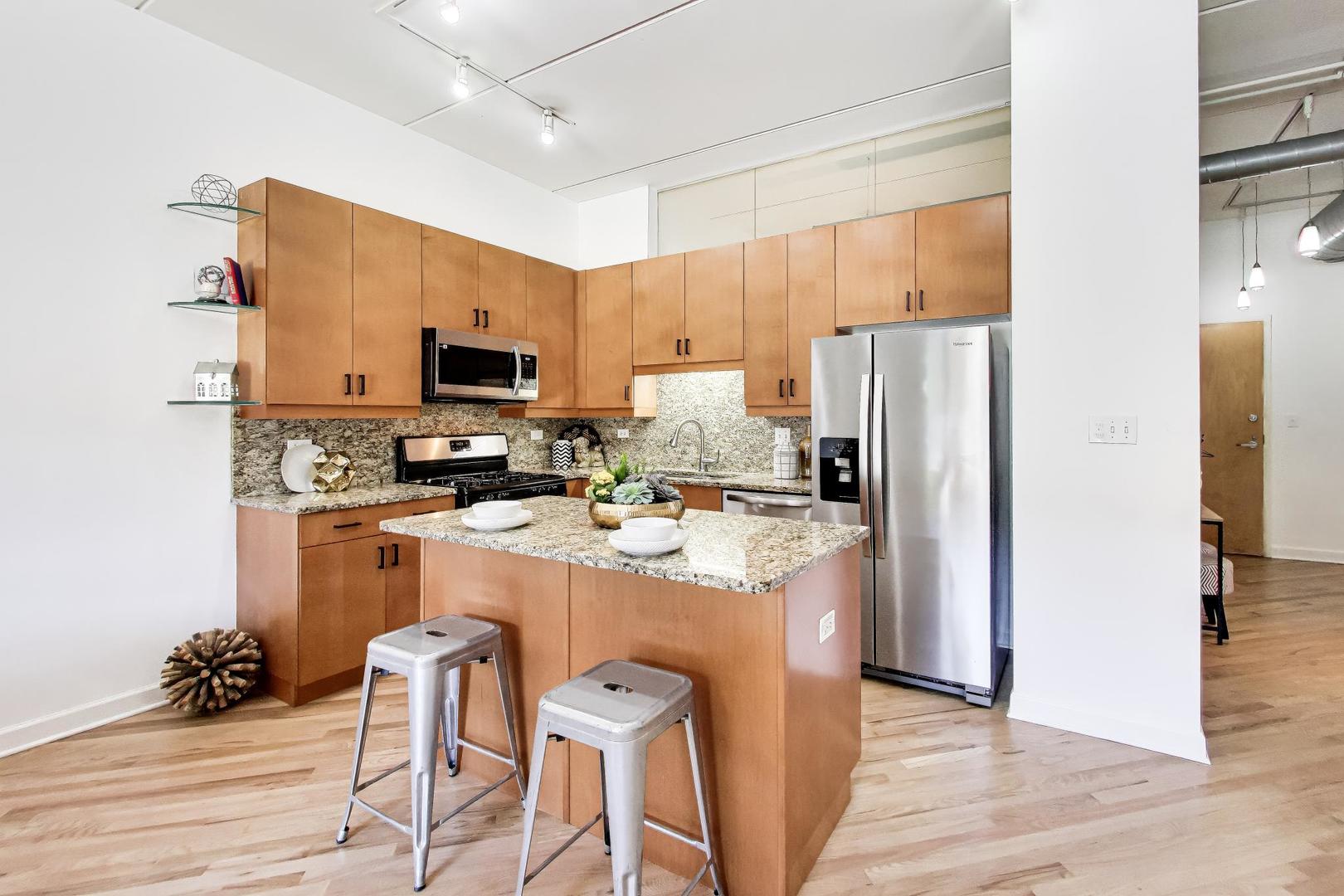 3125 West Fullerton Avenue Chicago IL 60647
