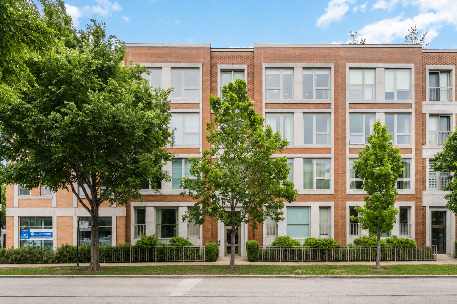 2755 North Lakewood Avenue Chicago IL 60614