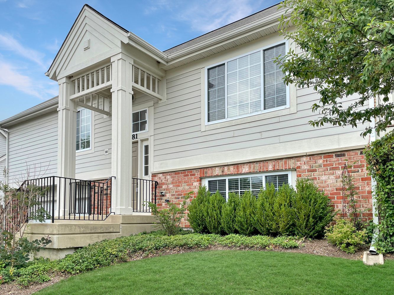 3381 Cameron Drive Elgin IL 60124