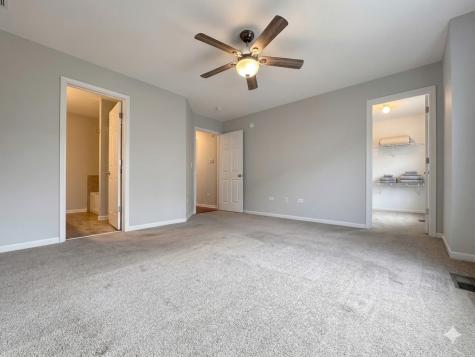 3381 Cameron Drive Elgin IL 60124