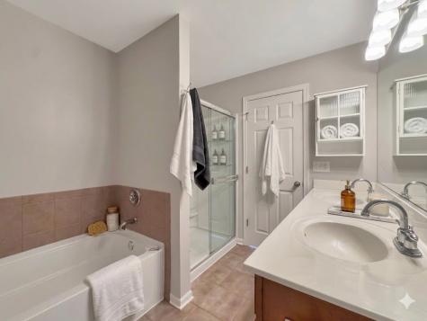3381 Cameron Drive Elgin IL 60124