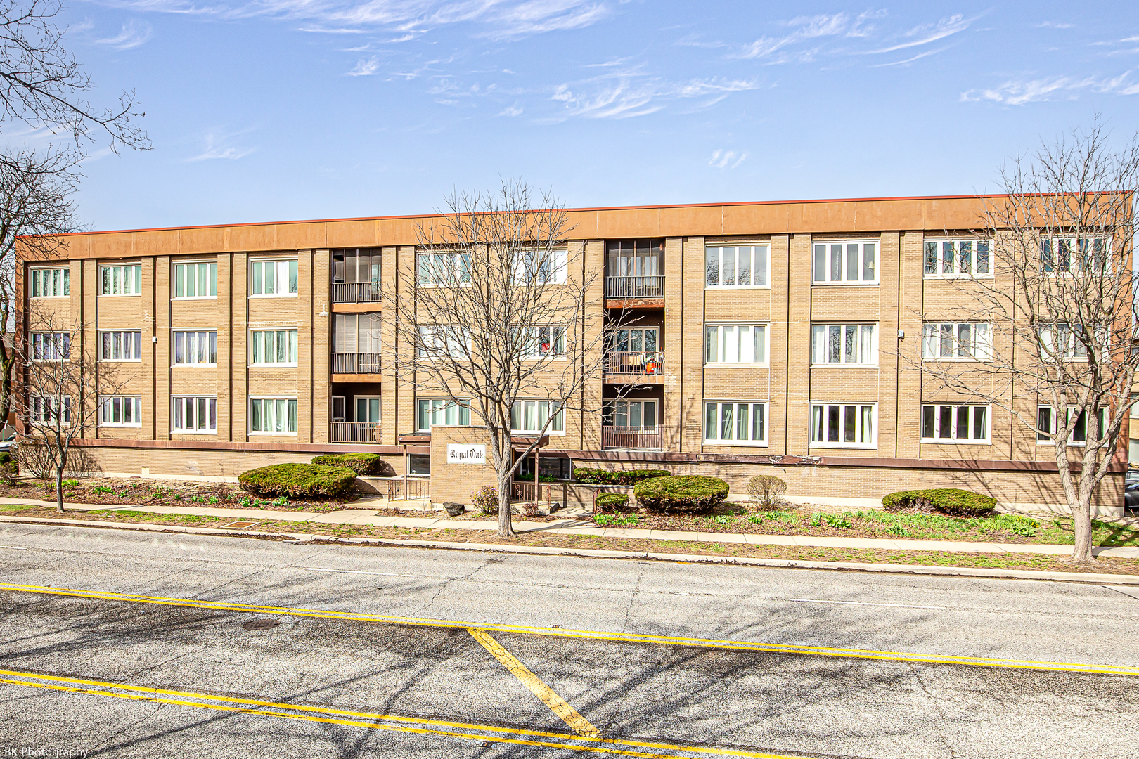 10048 South Pulaski Avenue Oak Lawn IL 60453