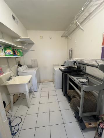 6926 South Paxton Avenue Chicago IL 60649