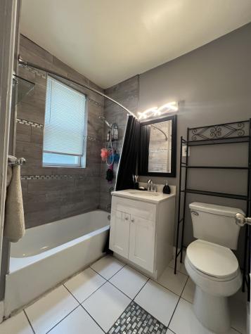 6926 South Paxton Avenue Chicago IL 60649