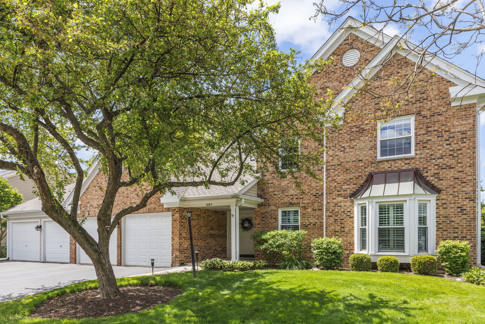 2865 Meadow Lane Schaumburg IL 60193