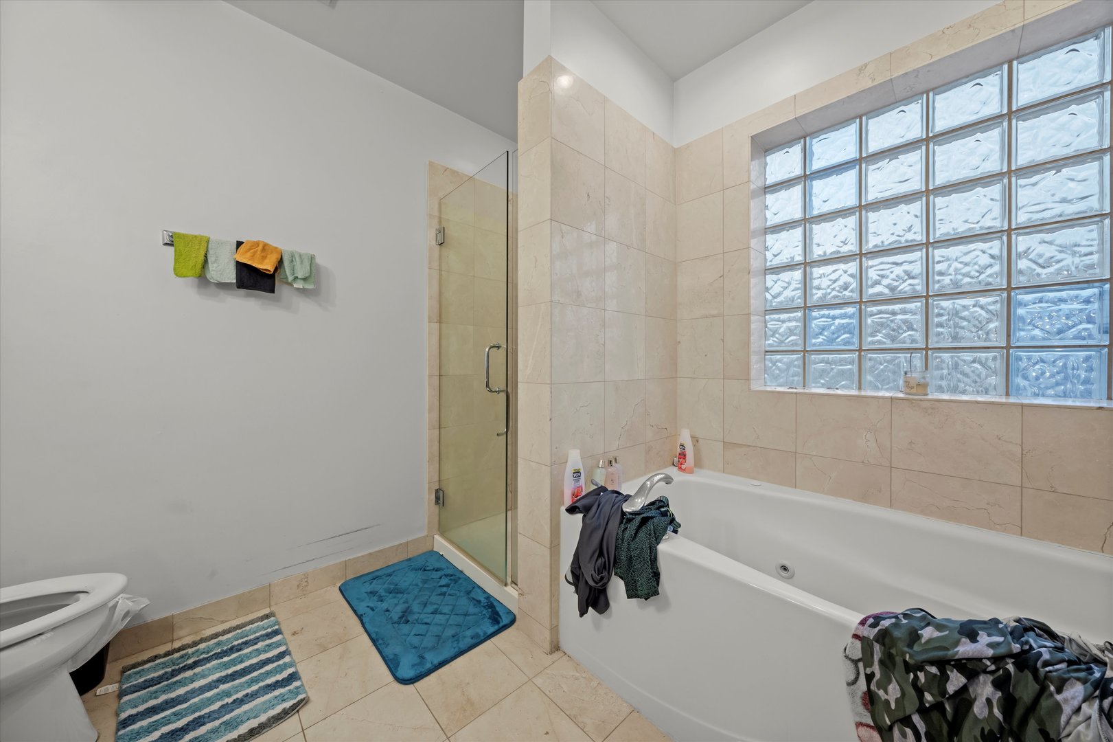 6835 South Cornell Avenue Chicago IL 60649