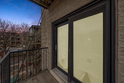 6835 South Cornell Avenue Chicago IL 60649