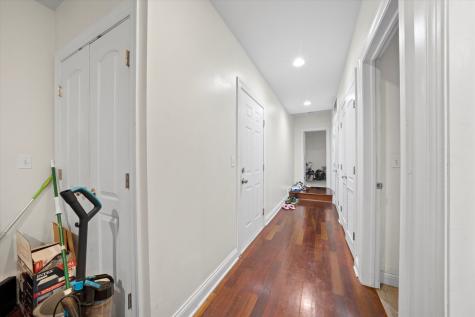 6835 South Cornell Avenue Chicago IL 60649