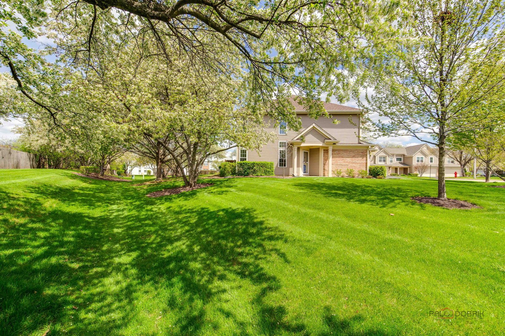 2944 Oak Court Schaumburg IL 60193