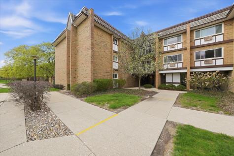 300 Claymoor Road Hinsdale IL 60521