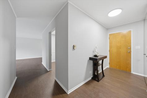 300 Claymoor Road Hinsdale IL 60521