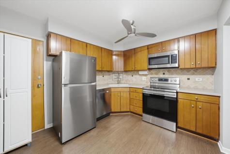 300 Claymoor Road Hinsdale IL 60521