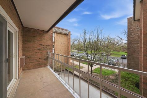 300 Claymoor Road Hinsdale IL 60521