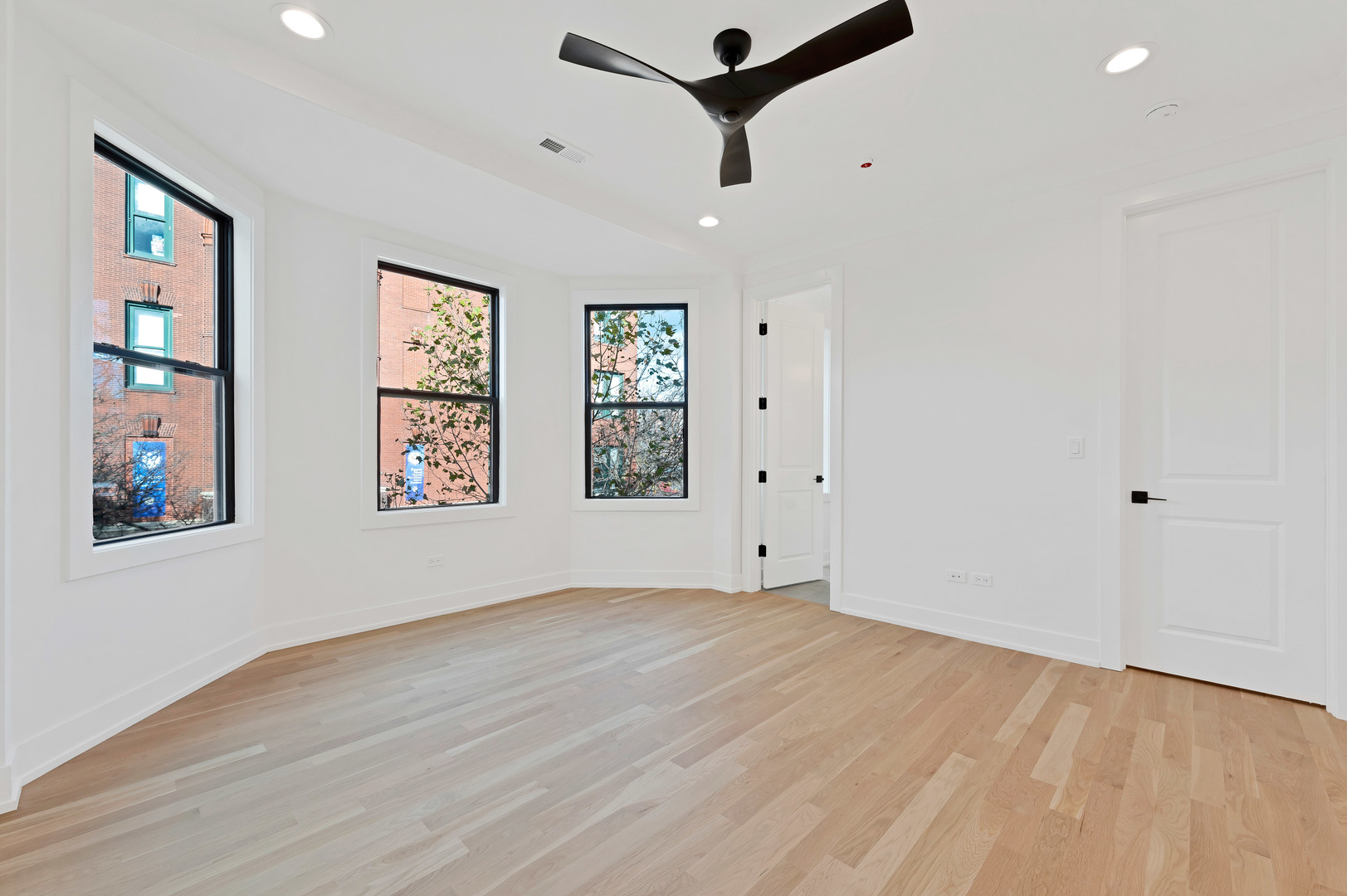 1404 West George Street Chicago IL 60657