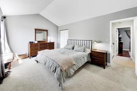 13300 West Heiden Circle Lake Bluff IL 60044