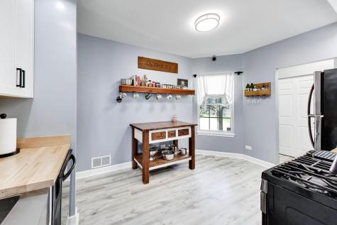 13300 West Heiden Circle Lake Bluff IL 60044