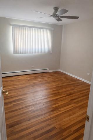 8828 North Leslie Lane Des Plaines IL 60016