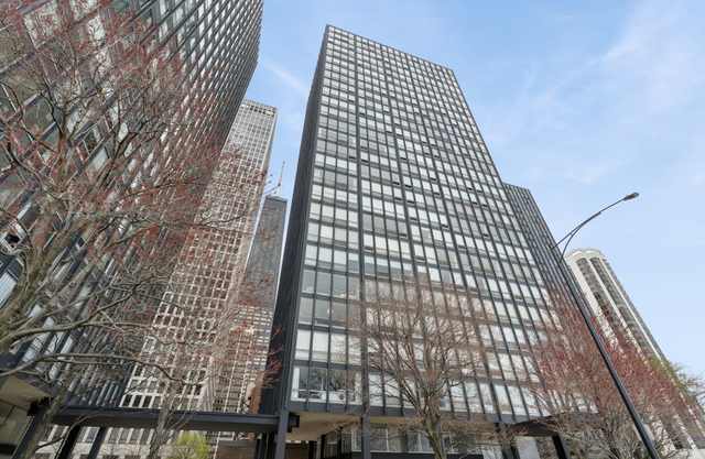 880 North Lake Shore Drive Chicago IL 60611
