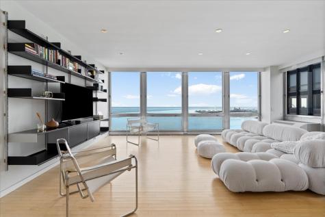 880 North Lake Shore Drive Chicago IL 60611