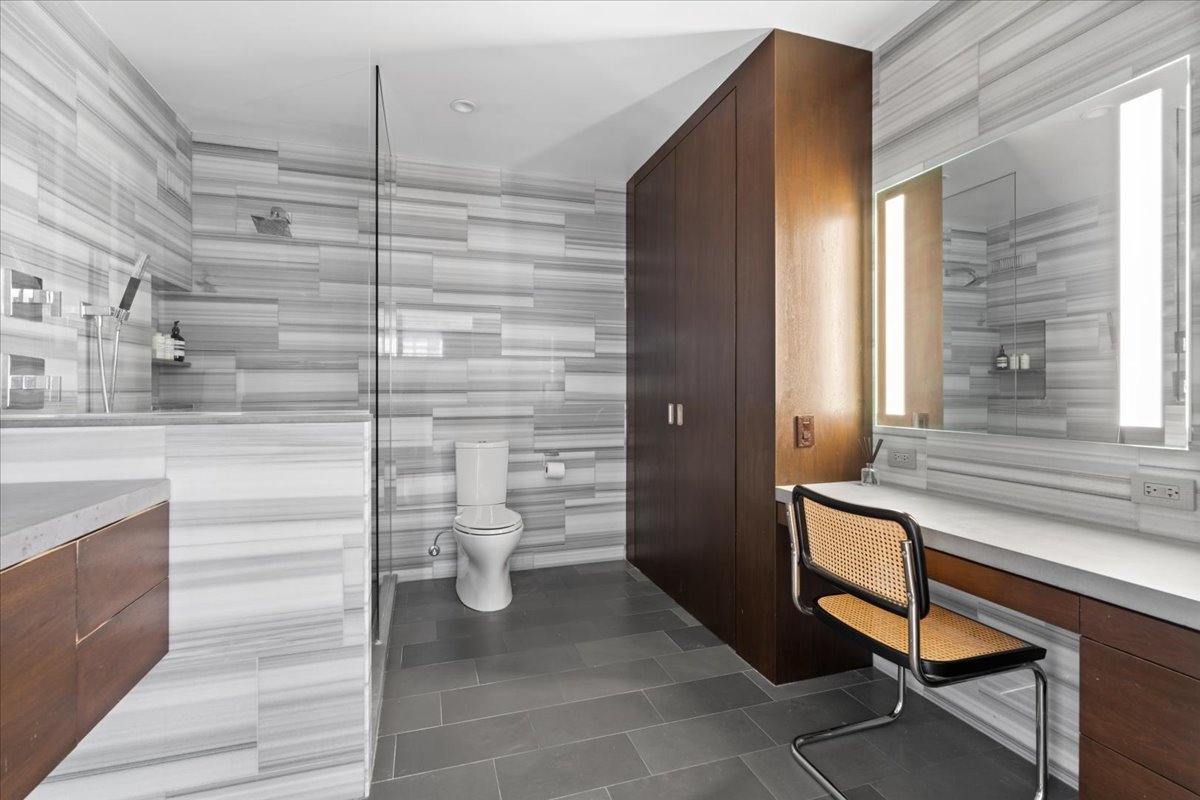 880 North Lake Shore Drive Chicago IL 60611