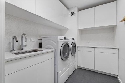 880 North Lake Shore Drive Chicago IL 60611