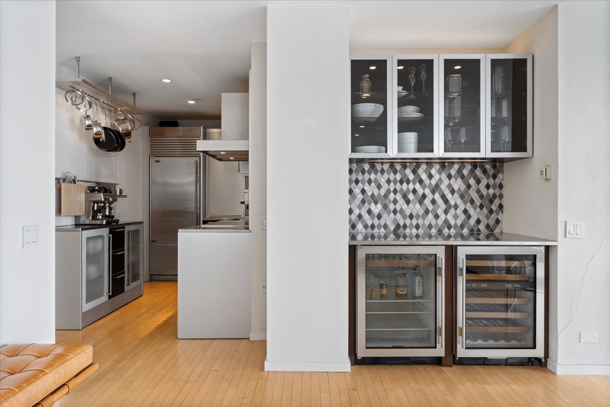 880 North Lake Shore Drive Chicago IL 60611