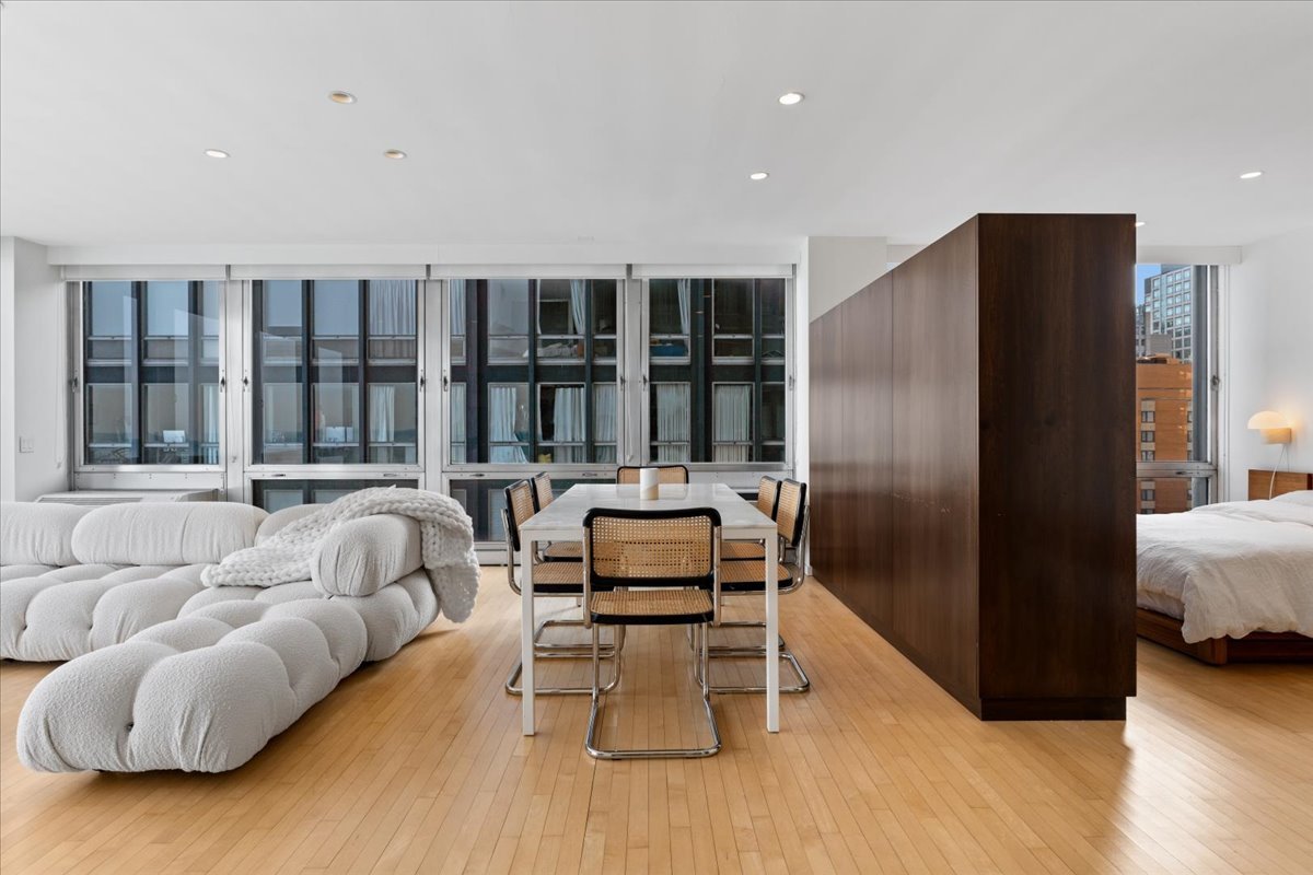 880 North Lake Shore Drive Chicago IL 60611