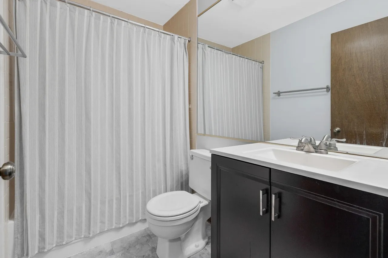 175 North Waters Edge Drive Glendale Heights IL 60139