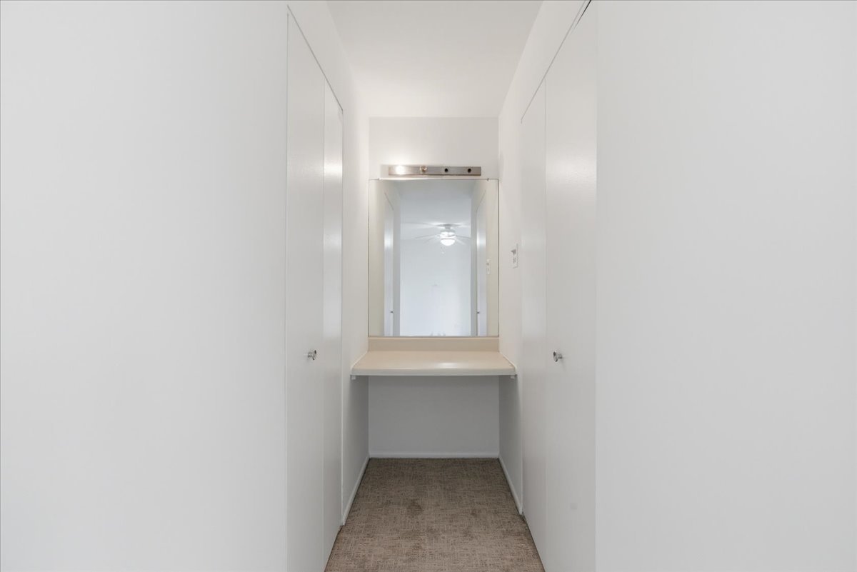 1085 South Park Terrace Chicago IL 60605