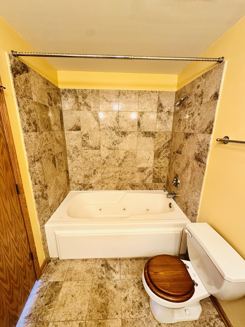 4242 South Vincennes Avenue Chicago IL 60653