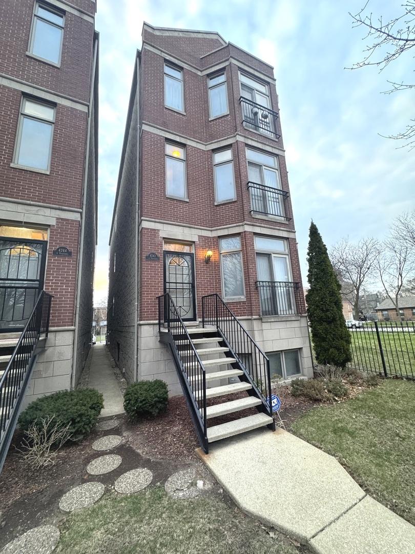 4242 South Vincennes Avenue Chicago IL 60653