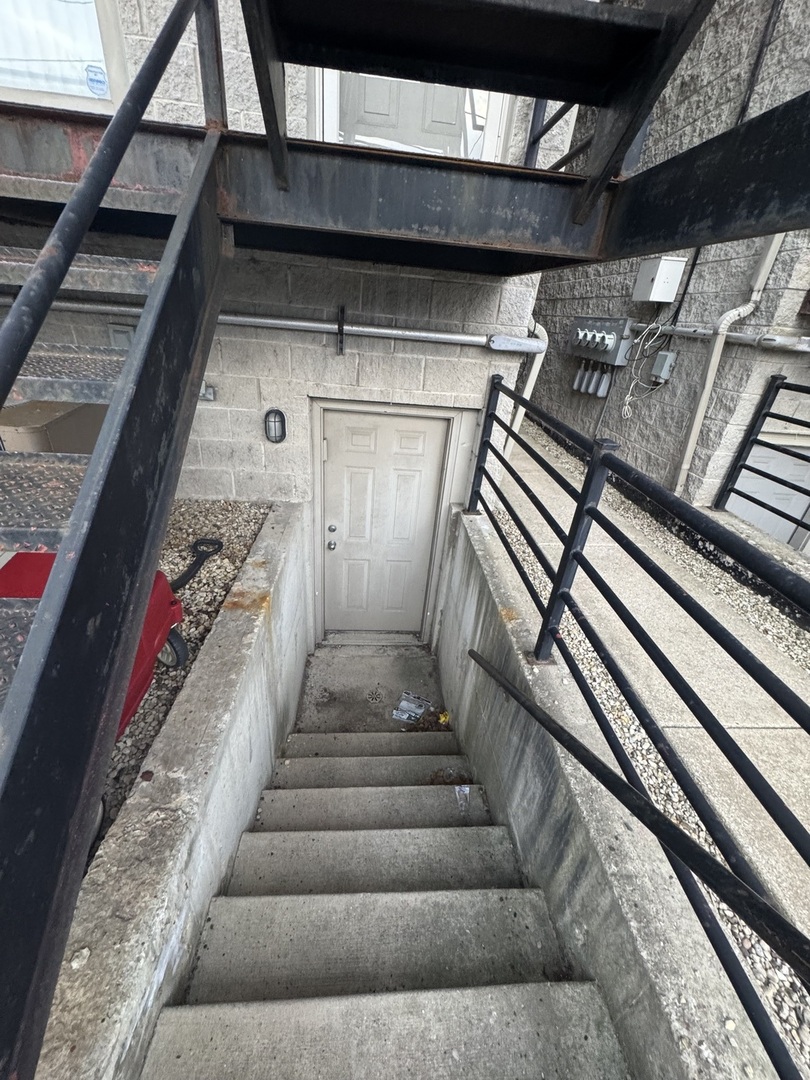4242 South Vincennes Avenue Chicago IL 60653
