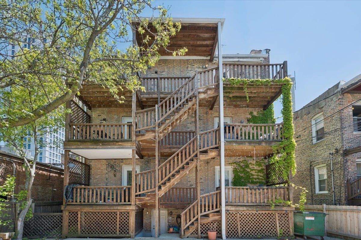 6348 North Magnolia Avenue Chicago IL 60660