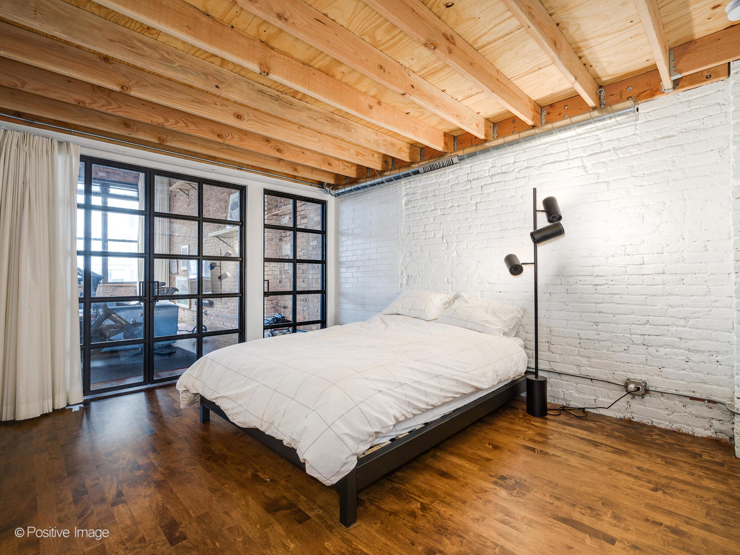 1617 South Michigan Avenue Chicago IL 60616