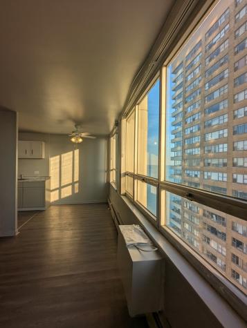 6171 North Sheridan Road Chicago IL 60660