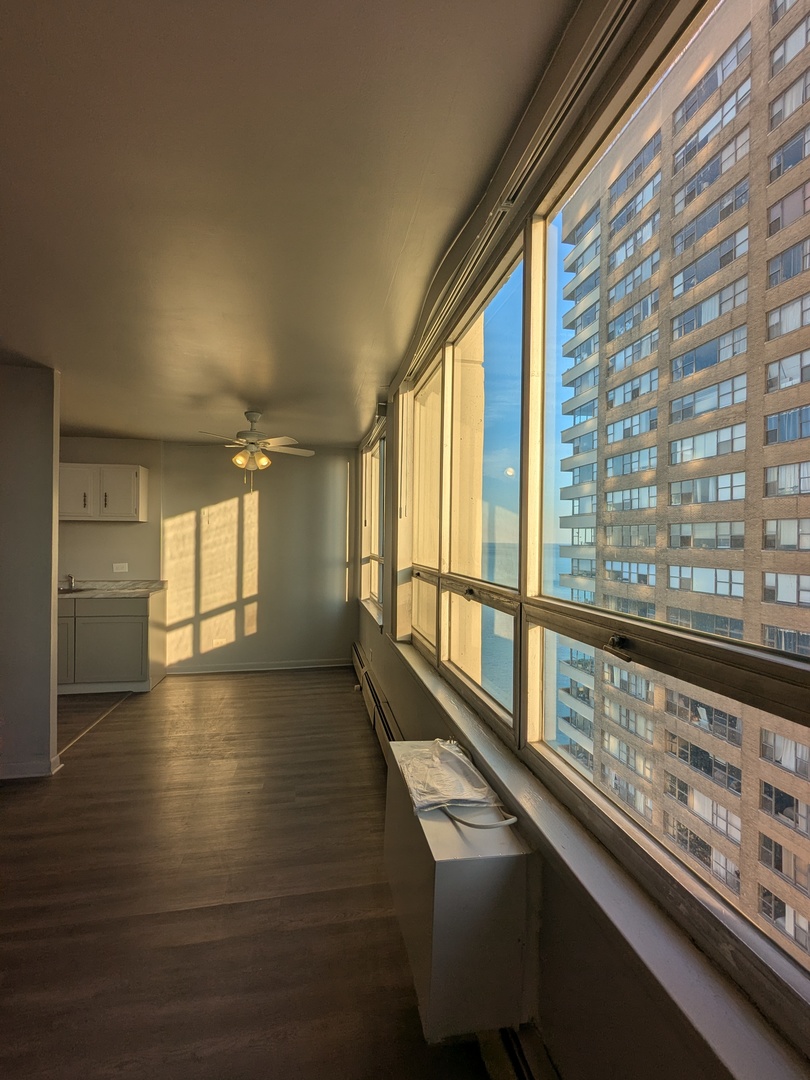 6171 North Sheridan Road Chicago IL 60660