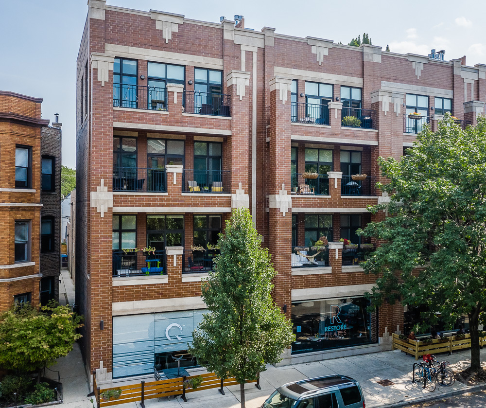 4845 North Damen Avenue Chicago IL 60625
