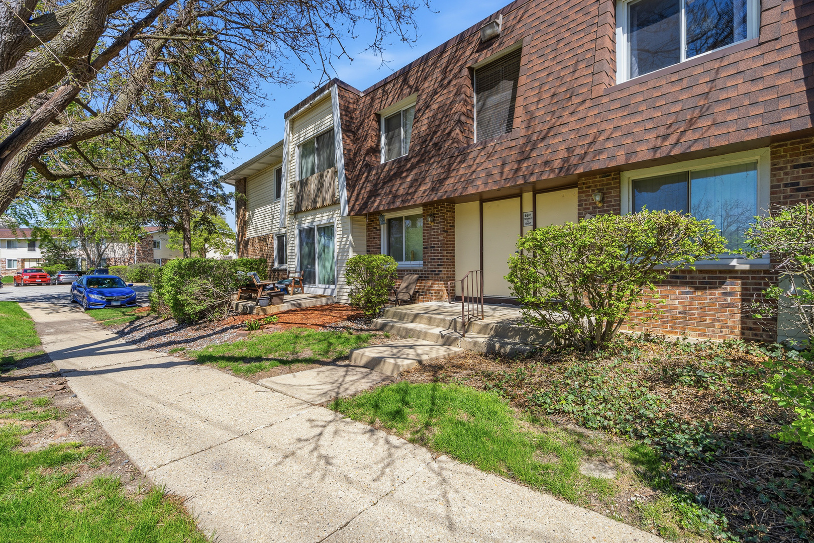 6818 Roberts Drive Woodridge IL 60517