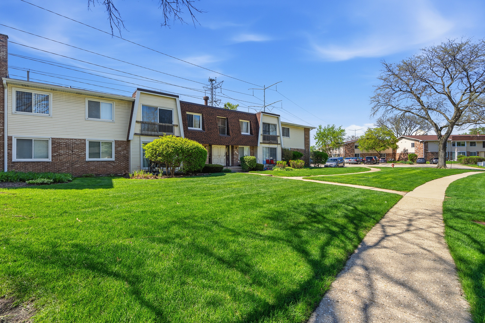 6818 Roberts Drive Woodridge IL 60517