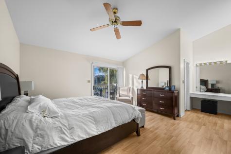 1376 Longacre Lane Wheeling IL 60090