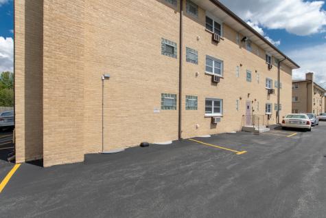 6126 South Kensington Avenue Countryside IL 60525