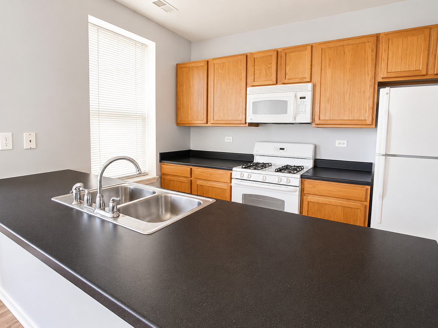 3506 South State Street Chicago IL 60616