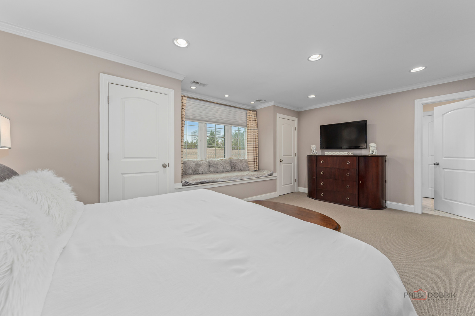 2 North Tower Road Oak Brook IL 60523