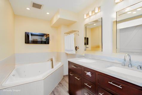 211 West Hanover Place Mount Prospect IL 60056